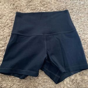 lululemon align shorts